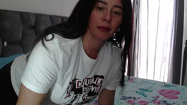 sara_hott_1: απευθείας συνομιλία ΧΧΧ