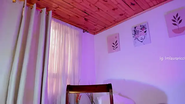 Sembang XXX Secara Langsung Lauraricci__