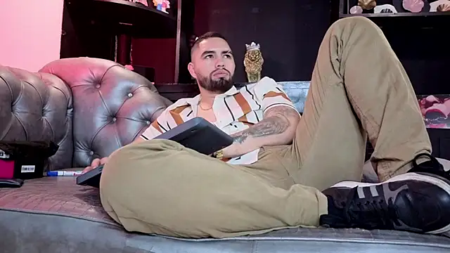 matteosantos' Live XXX Chat