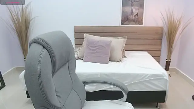 XXX chat uživo modela sophia_hadid