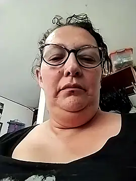 _Saraqueenn Live XXX chat