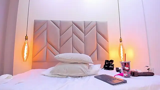 IsabellaFoox Chat XXX live