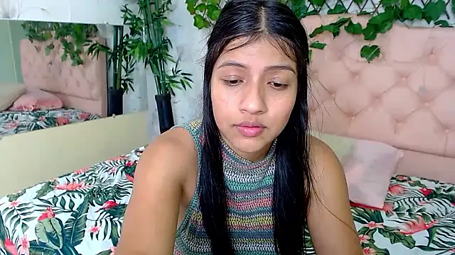 zara_cute's Live XXX Chat