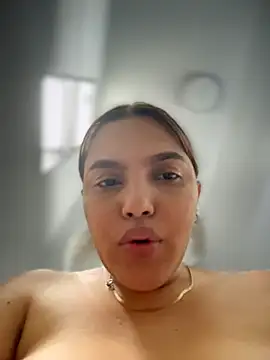 XXX chat uživo modela Colibri_xxx