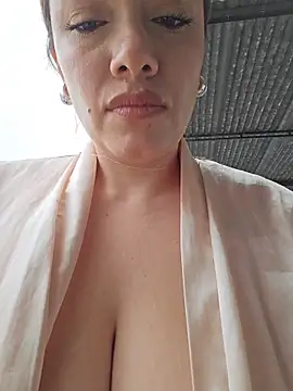 valery_mora's Live XXX Chat