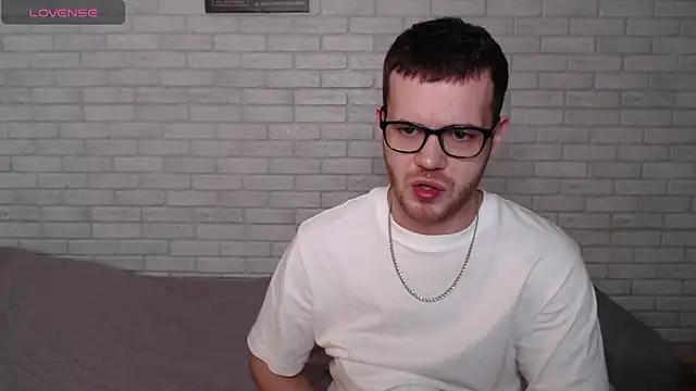 แชท XXX สดของ Alexxx_horny