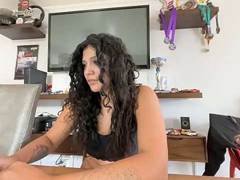 kinky_mila@xh's Live XXX Chat