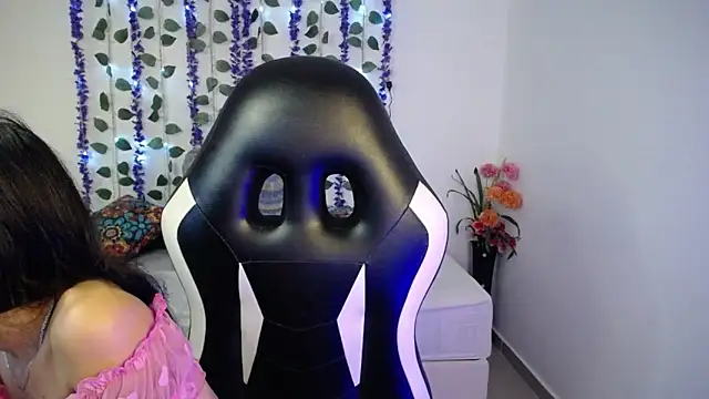 NathaliaSweet_11: онлайн-секс-чат