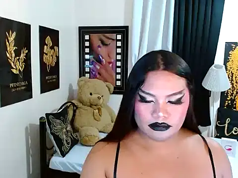 TSbrianaHugeCock Pertunjukan Webcam
