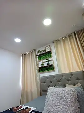 Chatroom XXX en direct de sasi_luna