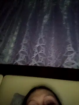 Pokazy przed kamerką – LeilaSaint