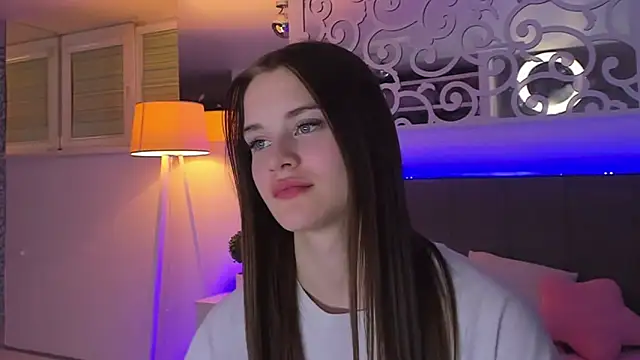 LuisaClover 现场XXX聊天