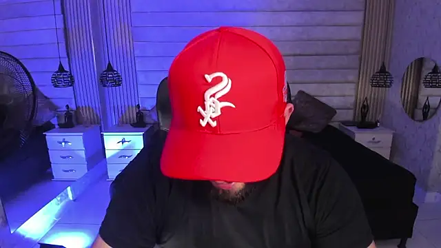 XXX chat uživo modela jhon_bear03