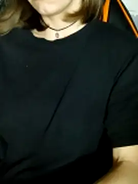 AashikalaaのライブXXXチャット