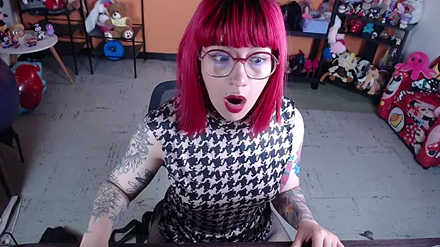 MissMiia2 élő XXX-chatje