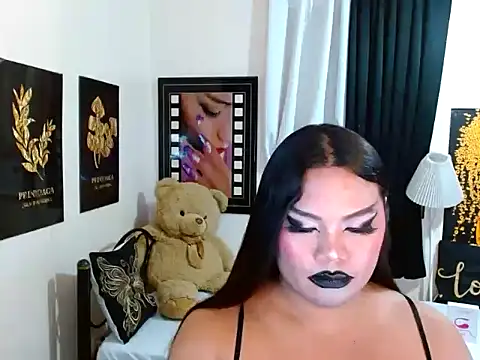TSbrianaHugeCock's Live XXX Chat