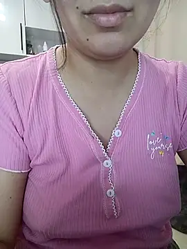 Emi_hot1's Live XXX Chat