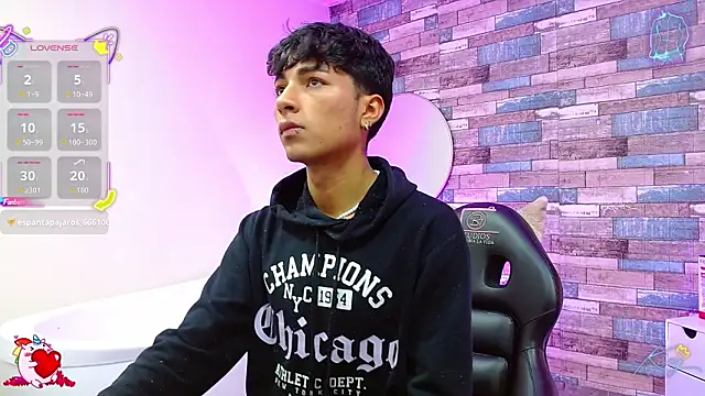 osamu_tay 即時 XXX 聊天