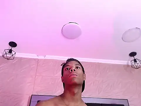 Webkamerová show Santiago_Ortiz_