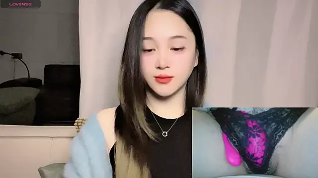 woaiqinqin Chat XXX live