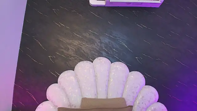 _MiaBrown_ Live XXX Chat