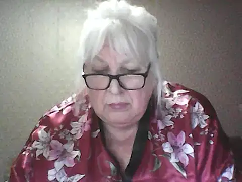 Alexia64231's Webcam Show