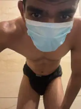 BadBoyTom78 Chat XXX in diretta