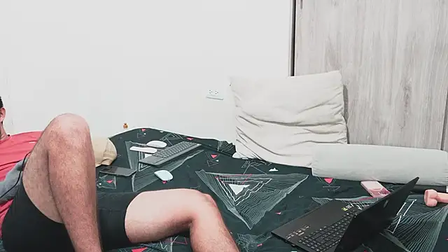 Chat +18 de bonyclyde2203 ao vivo