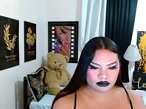 TSbrianaHugeCock Obrolan Langsung XXX