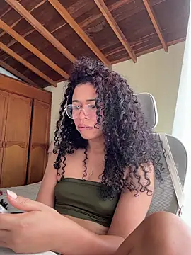 GabriSaenz Adlı Modelin Web Kamerası Şovu