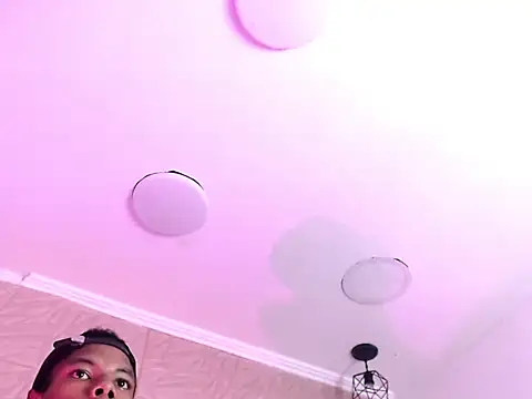 Chatroom XXX en direct de Santiago_Ortiz_