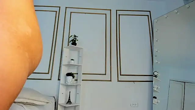 Živý XXX chat miranda_villa