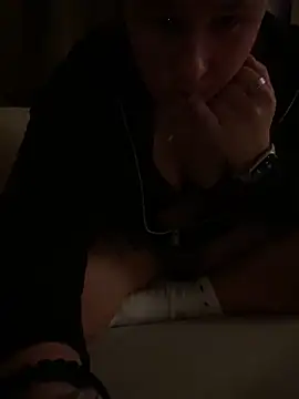 justsomeoneuknow Show Webcam