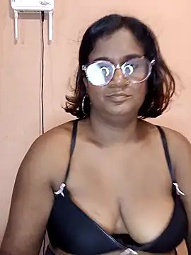 indianstrawberrylips4u's Live XXX Chat