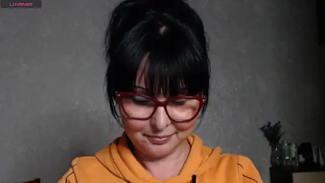 _Brynetka_: вебкам-шоу