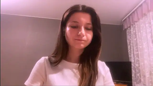 LunnaBliss Show in webcam