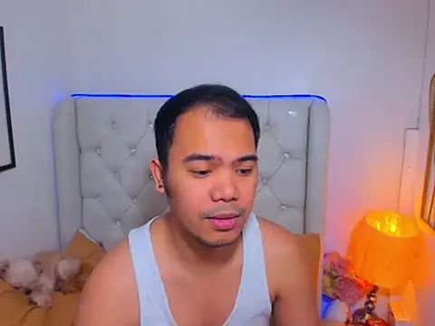 AsianZero Webcamshow