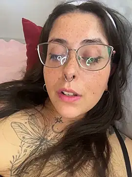 Sembang XXX Secara Langsung Mizztikaa