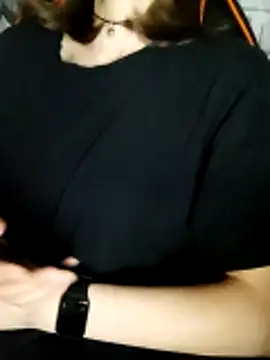 Aashikalaa – Naživo XXX chat