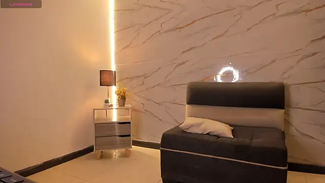 Chat +18 de whitneyhot ao vivo