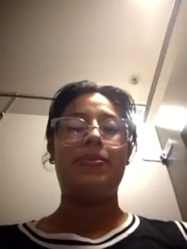 Sophie-Hot-'s Live XXX Chat