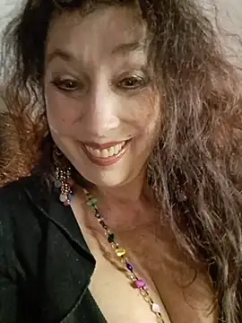 GypsyEsmeralda Adlı Modelin Canlı XXX Sohbeti