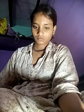 SANDHYAHOTKUMARI Adlı Modelin Canlı XXX Sohbeti