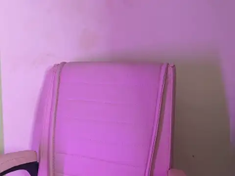 Its_cherry_magic Show in webcam