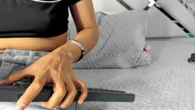 maybelline69のライブXXXチャット