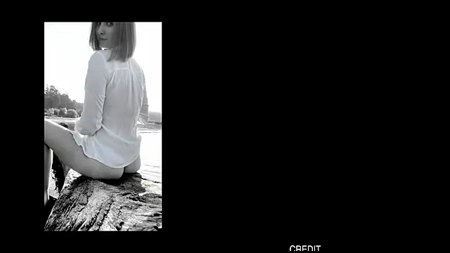 hereandnows_ Show in webcam