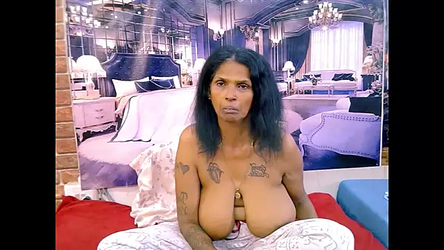 แชท XXX สดของ IndianVanya4u2u