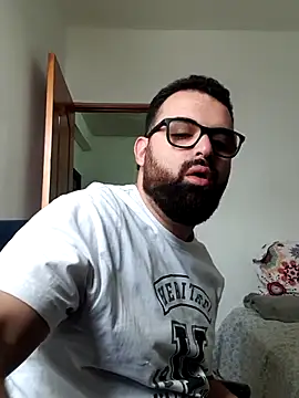 julianlondo111 在線直播表演