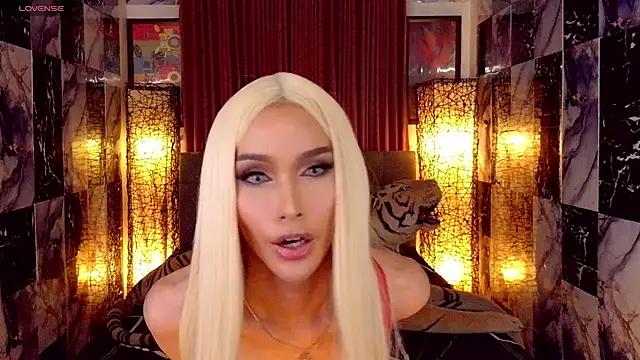 SeductiveSamanthaTS 在線直播表演