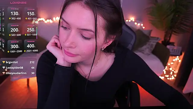 MilaSecrett: онлайн-секс-чат